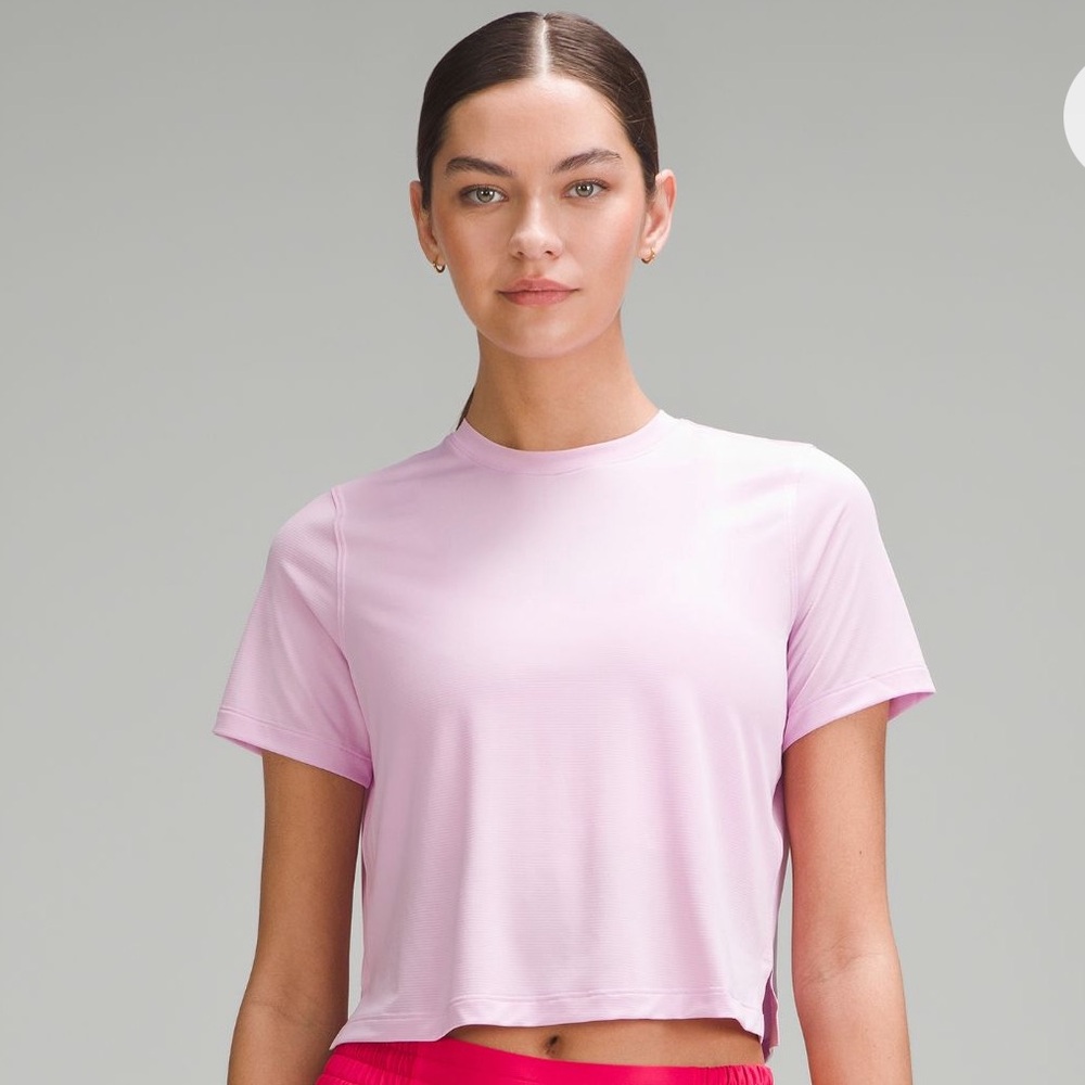 NWT Lululemon Ultralight Waist Length T-Shirt
